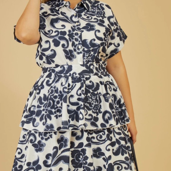 Skirt suit set 18/20 - Picture 1 of 10